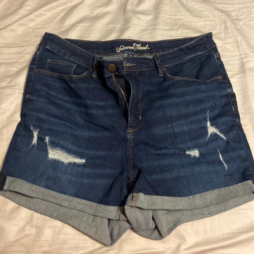 Universal thread jean shorts
